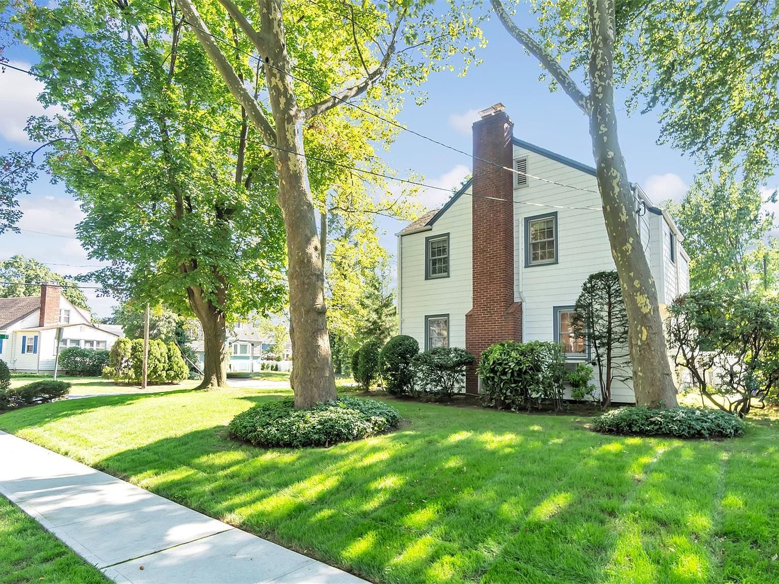 35 Carlton St Malverne, NY 11565 - Thumbnail 5