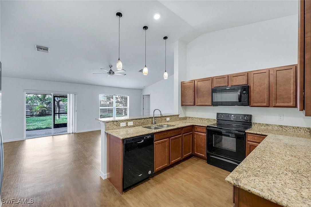 1205 SW 32nd Ter Cape Coral, FL 33914 - Thumbnail 5