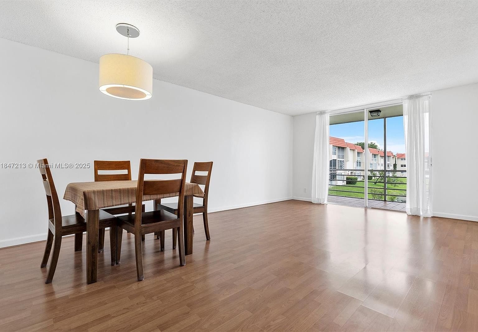 2800 Sunrise Lakes Dr W APT 202 Sunrise, FL 33322 - Thumbnail 5