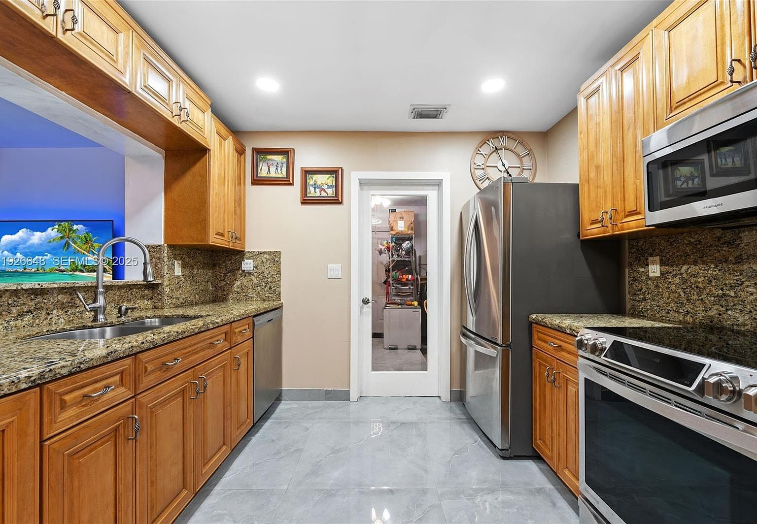 6707 NW 71st St Tamarac, FL 33321 - Thumbnail 5