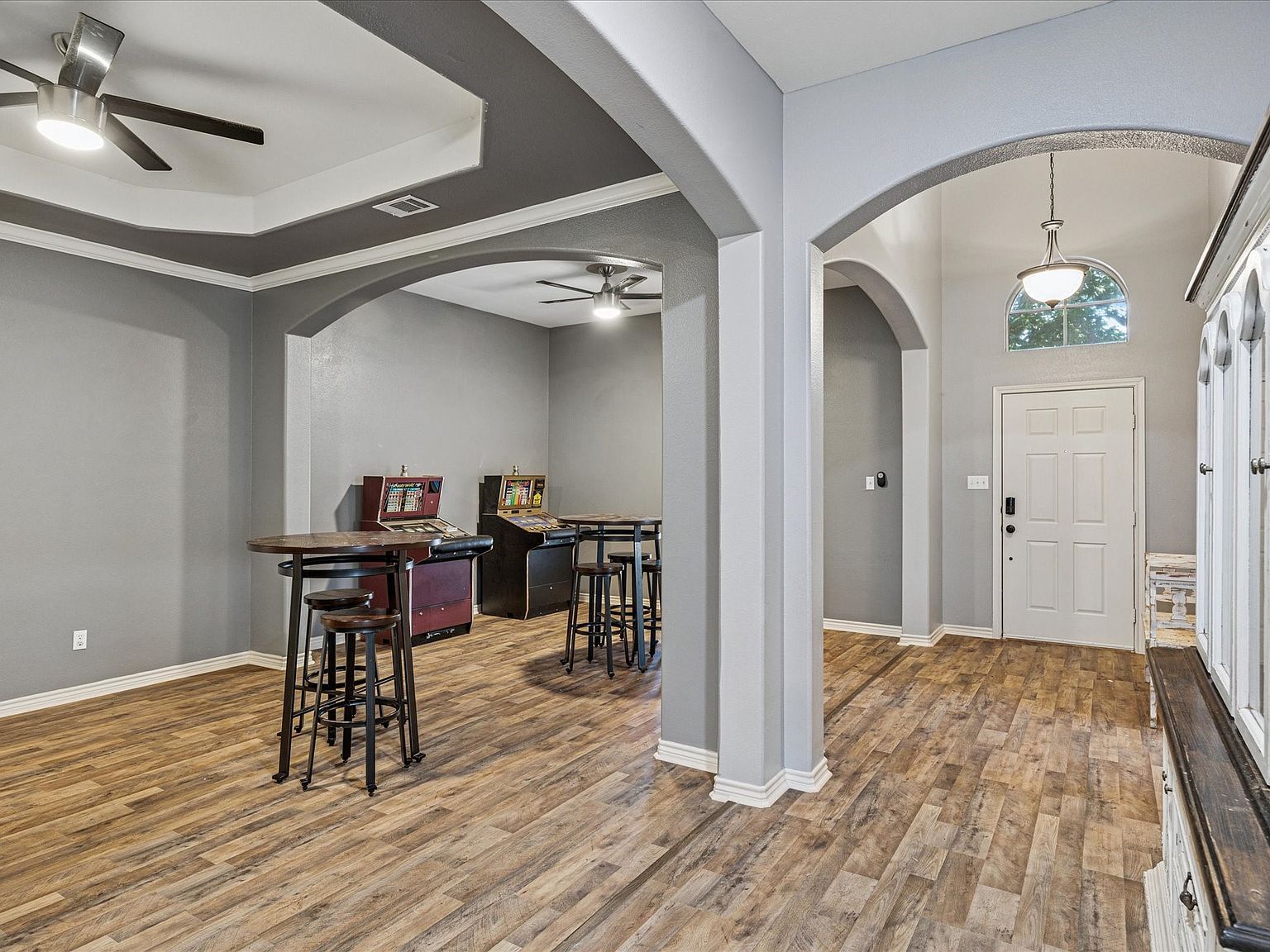 1220 Clairemont Ln Burleson, TX 76028 - Thumbnail 5