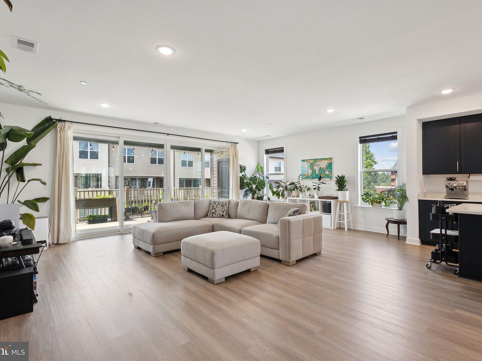 4902 Longmire Way UNIT 24 Chantilly, VA 20151 - Thumbnail 5