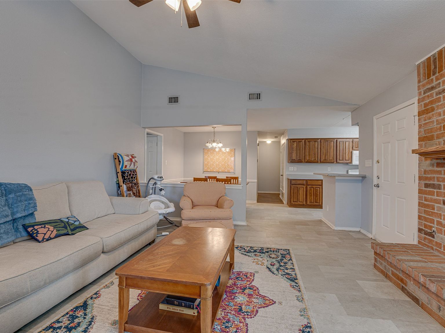 210 Wilshire Dr Glenn Heights, TX 75154 - Thumbnail 5