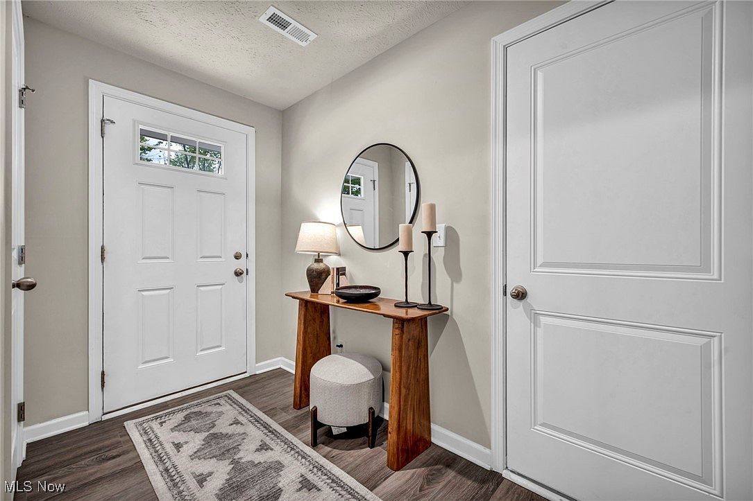 191 Raintree Ln Painesville, OH 44077 - Thumbnail 5