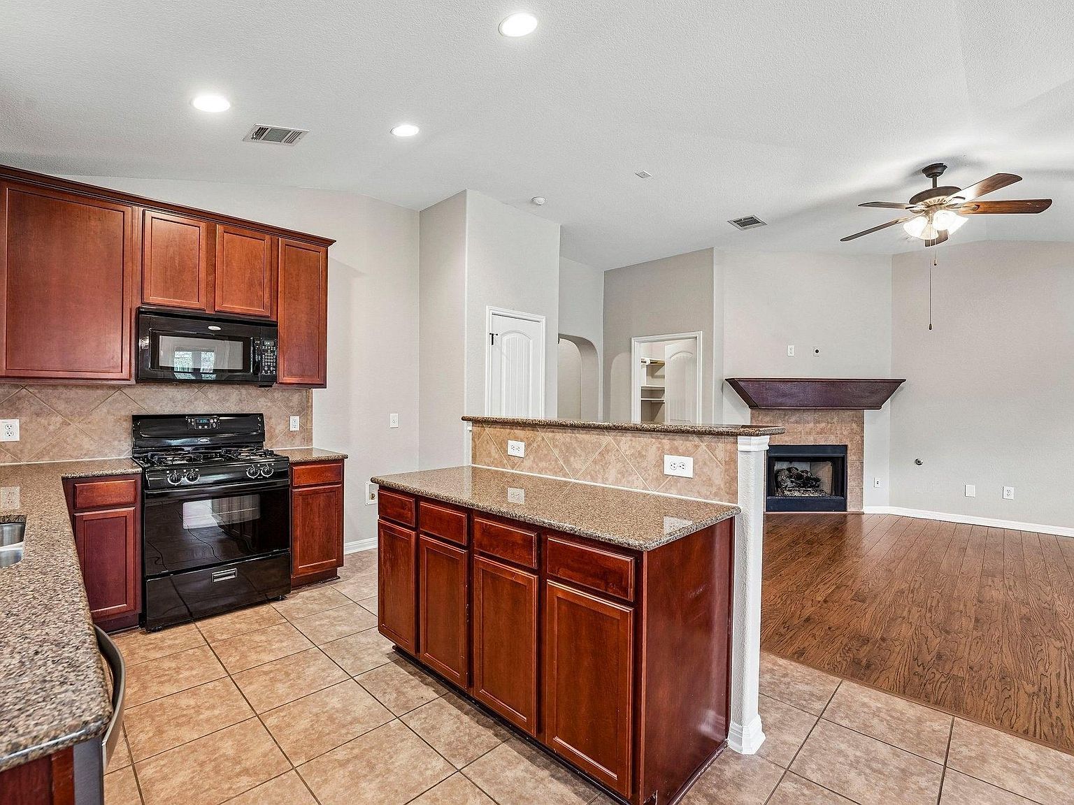 12017 Herb Brooks Dr Austin, TX 78748 - Thumbnail 5