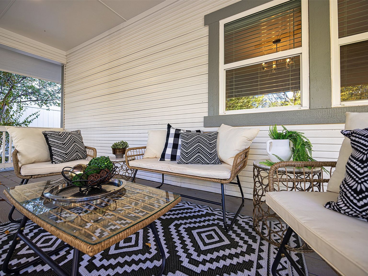 813 Elsbeth St Dallas, TX 75208 - Thumbnail 5