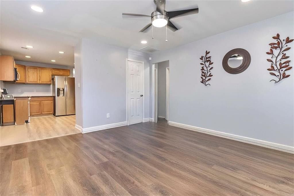 1871 E Farris Ave East Point, GA 30344 - Thumbnail 5