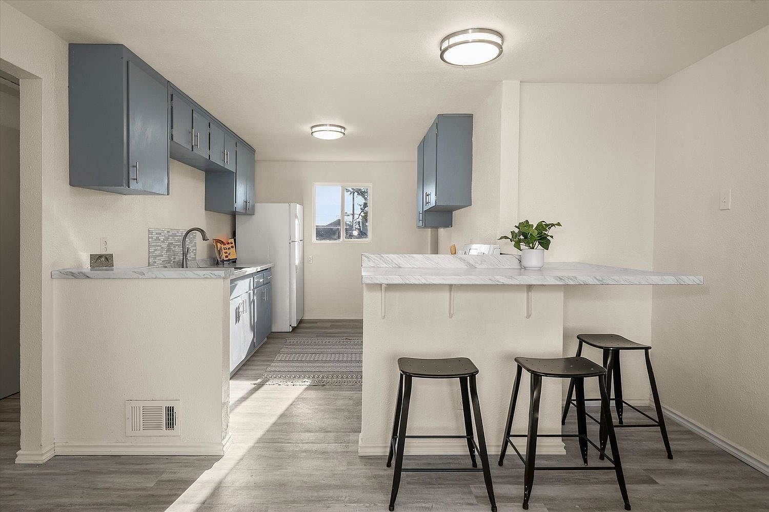 1524 E Walton Ave Spokane, WA 99207 - Thumbnail 5