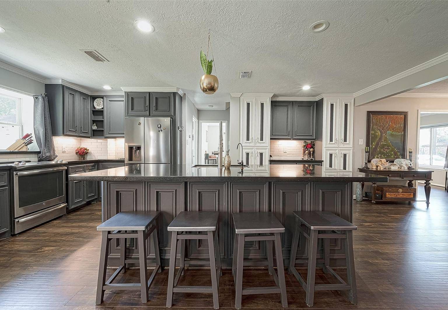 5923 Old Lodge Dr Houston, TX 77066 - Thumbnail 5