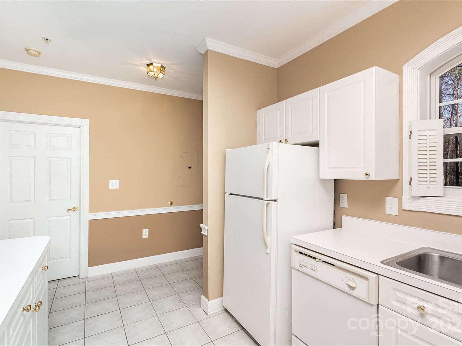 9315 Meadow Vista Rd Charlotte, NC 28213 - Thumbnail 5