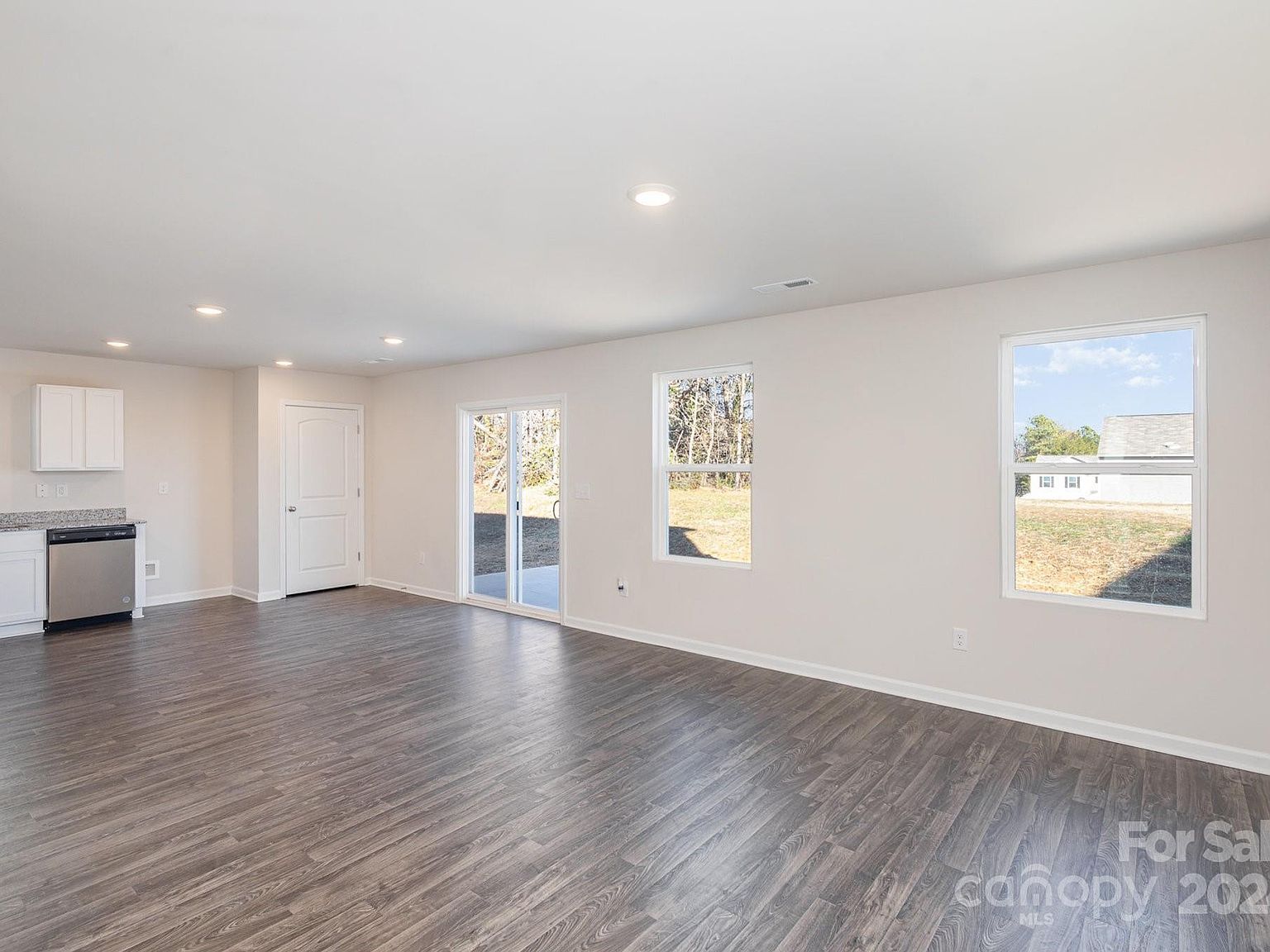 1542 Cannan Mountain Dr Newton, NC 28658 - Thumbnail 5