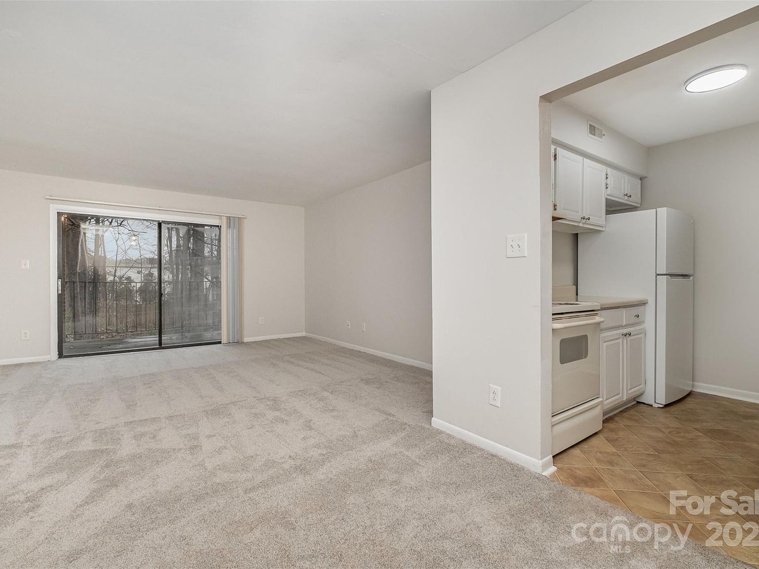 133 Orchard Trace Ln APT 7 Charlotte, NC 28213 - Thumbnail 5