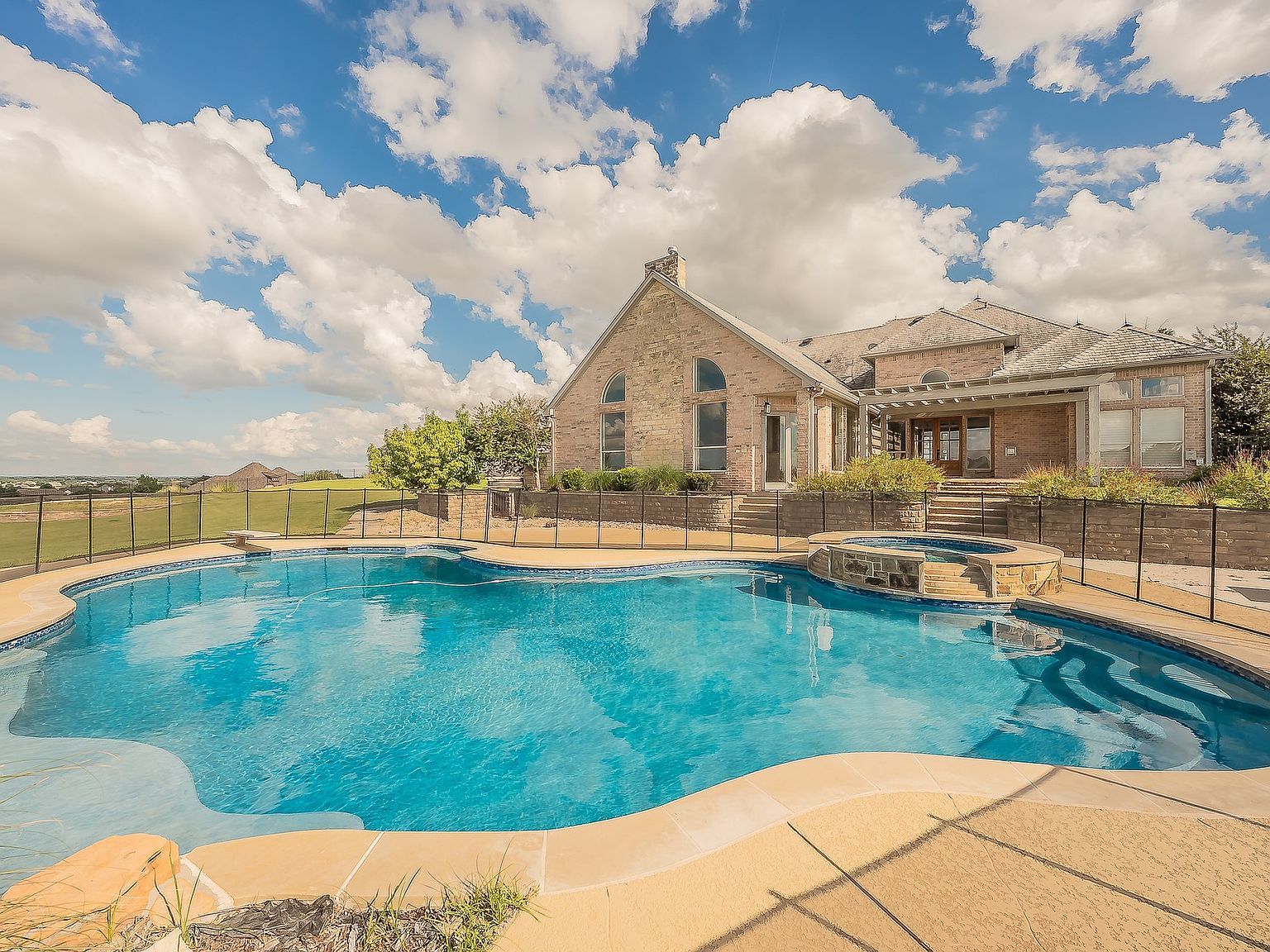 113 Club House Dr Weatherford, TX 76087 - Thumbnail 5