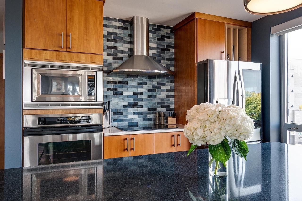 125 N Hamilton St UNIT 506 Madison, WI 53703 - Thumbnail 5