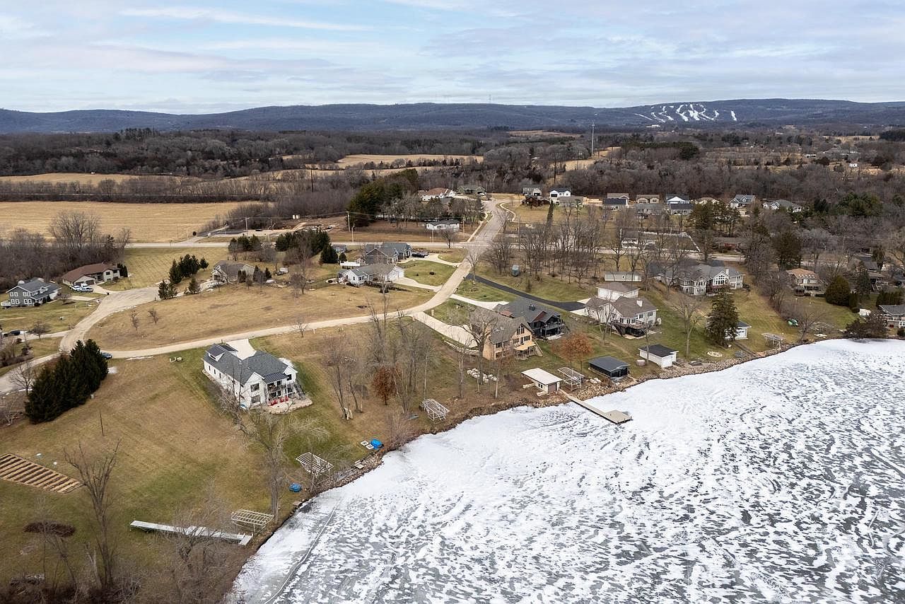 145 Lu Foster Ln Merrimac, WI 53561 - Thumbnail 5