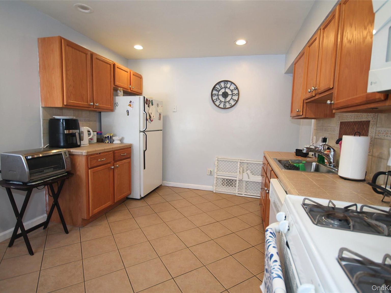 180 Stone St Elmont, NY 11003 - Thumbnail 5