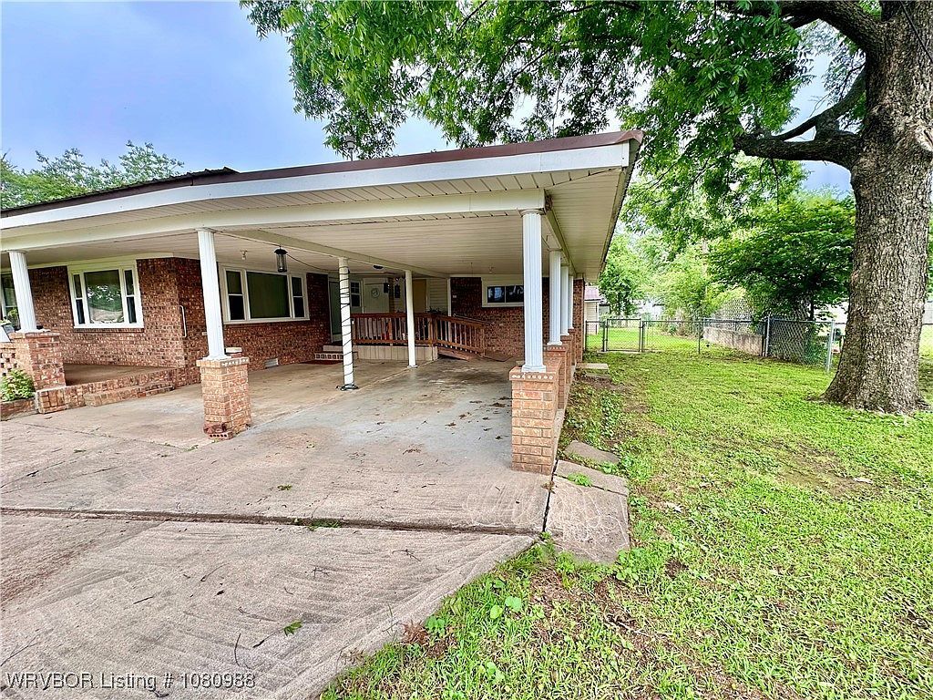 703 Rosettie St Wister, OK 74966 - Thumbnail 5