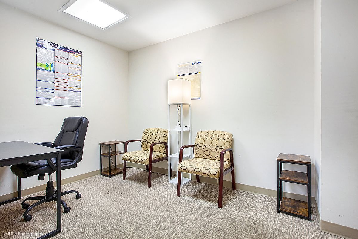 800 2nd Ave ROOM 806 New York, NY 10017 - Thumbnail 5