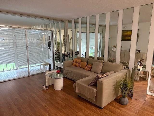 8990 S Hollybrook Blvd APT 302 Pembroke Pines, FL 33025 - Thumbnail 5