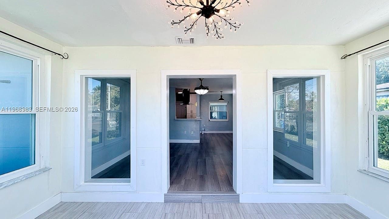 432 NW 103rd St Miami, FL 33150 - Thumbnail 5