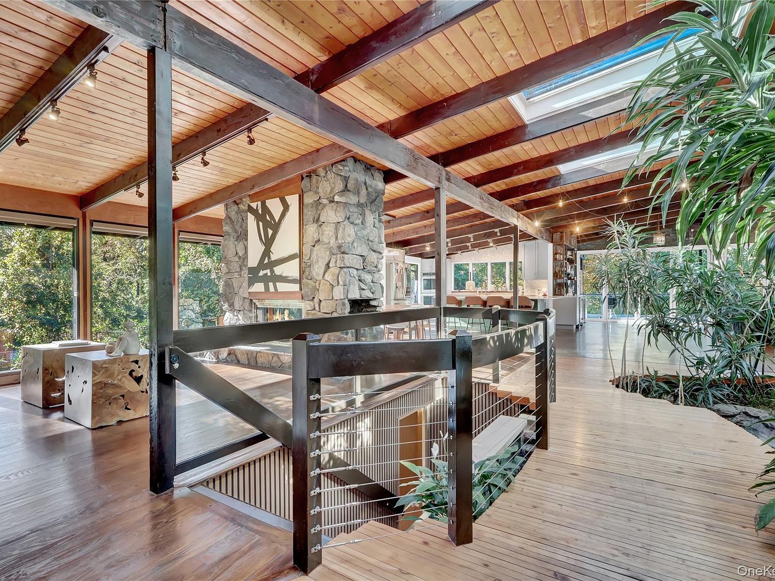 131 Oakside Dr Smithtown, NY 11787 - Thumbnail 5