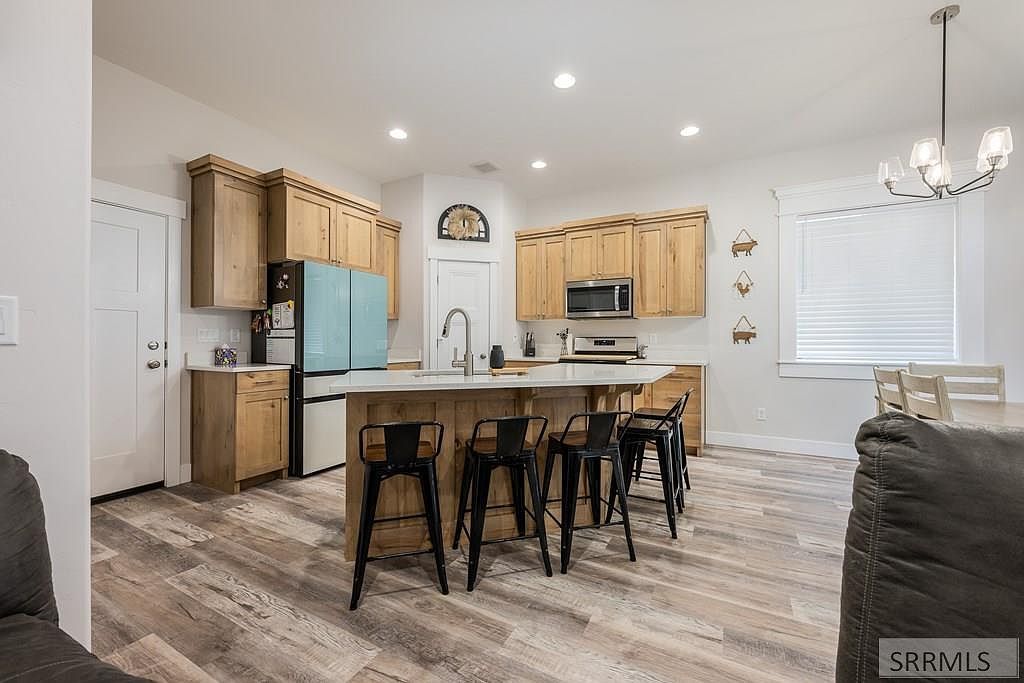 4209 N Catalina Ave Idaho Falls, ID 83401 - Thumbnail 5