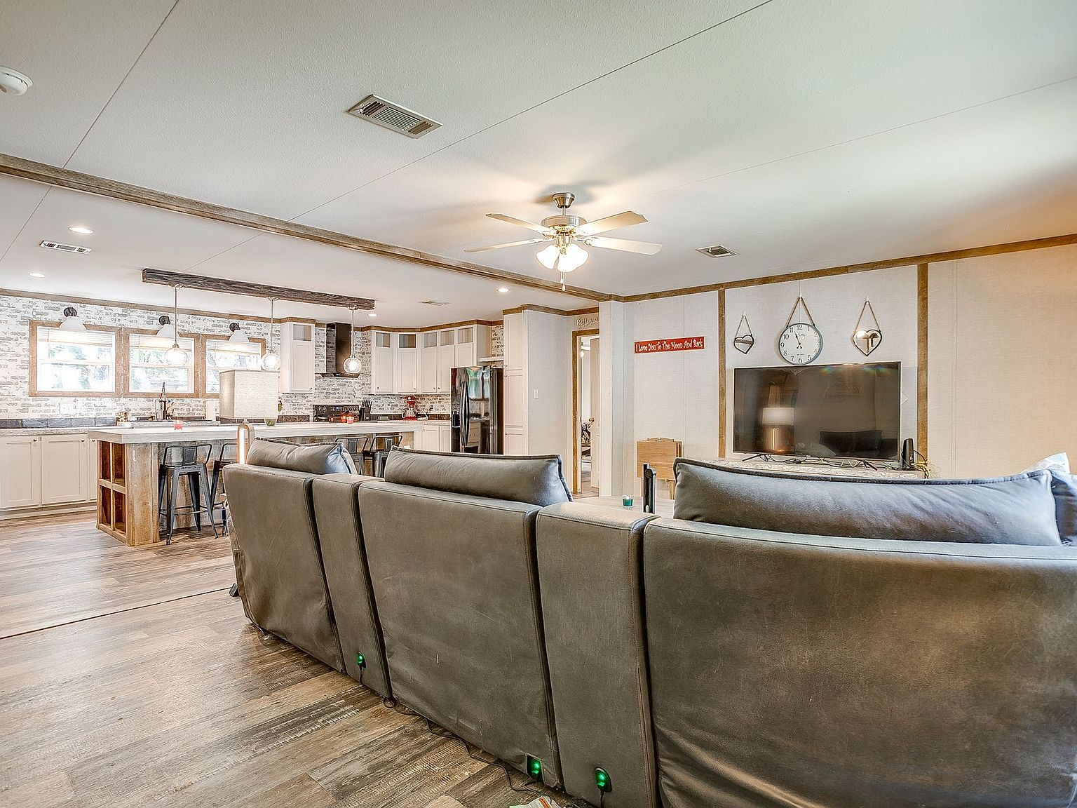 1804 Coral Rd Azle, TX 76020 - Thumbnail 5