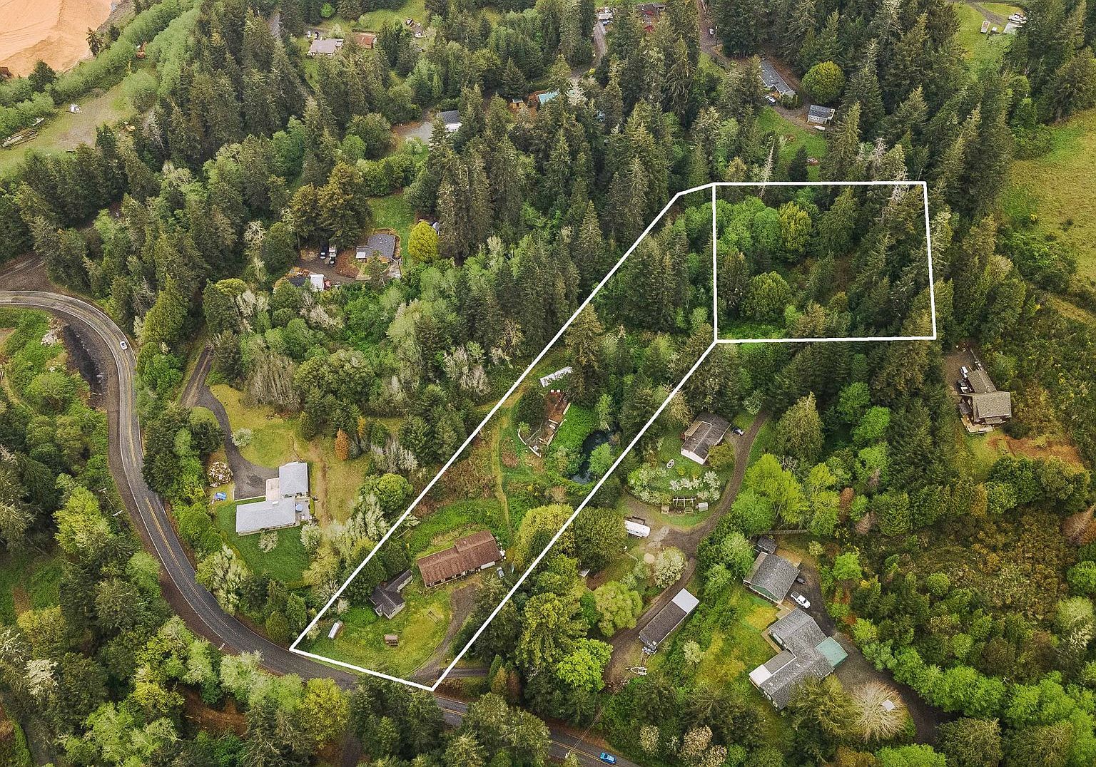 93751 Coos Sumner Ln Coos Bay, OR 97420 - Thumbnail 5