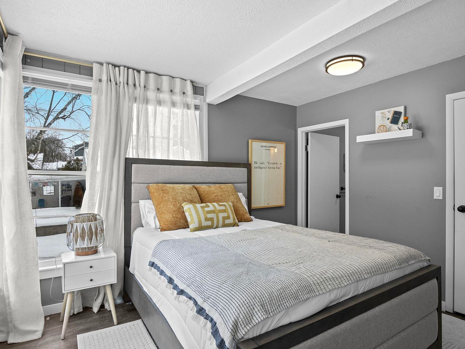 719 7th St Traverse City, MI 49684 - Thumbnail 5