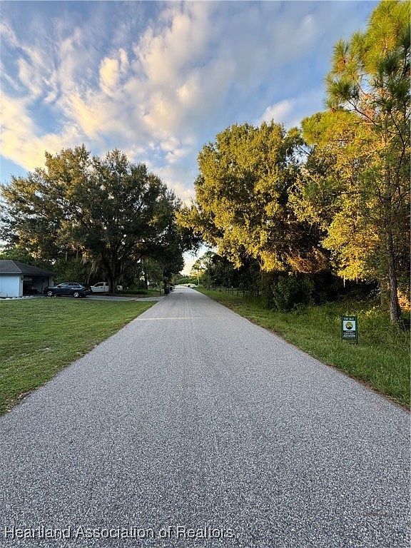 629 Serenade Ter Lake Placid, FL 33852 - Thumbnail 5