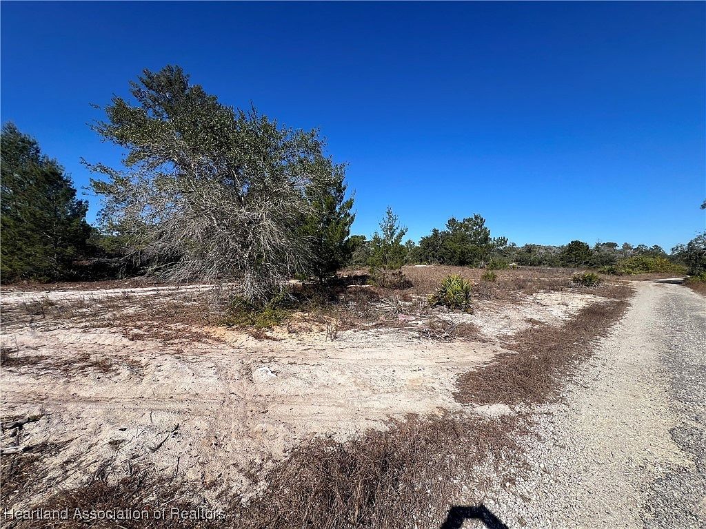 264 Lakeland Dr Lake Placid, FL 33852 - Thumbnail 5