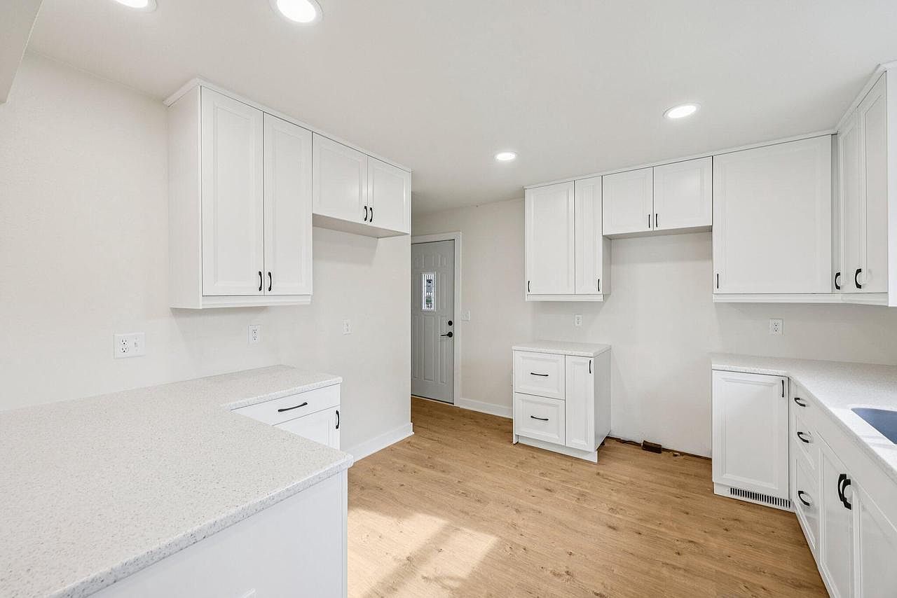 1215 Utah St Watertown, WI 53094 - Thumbnail 5