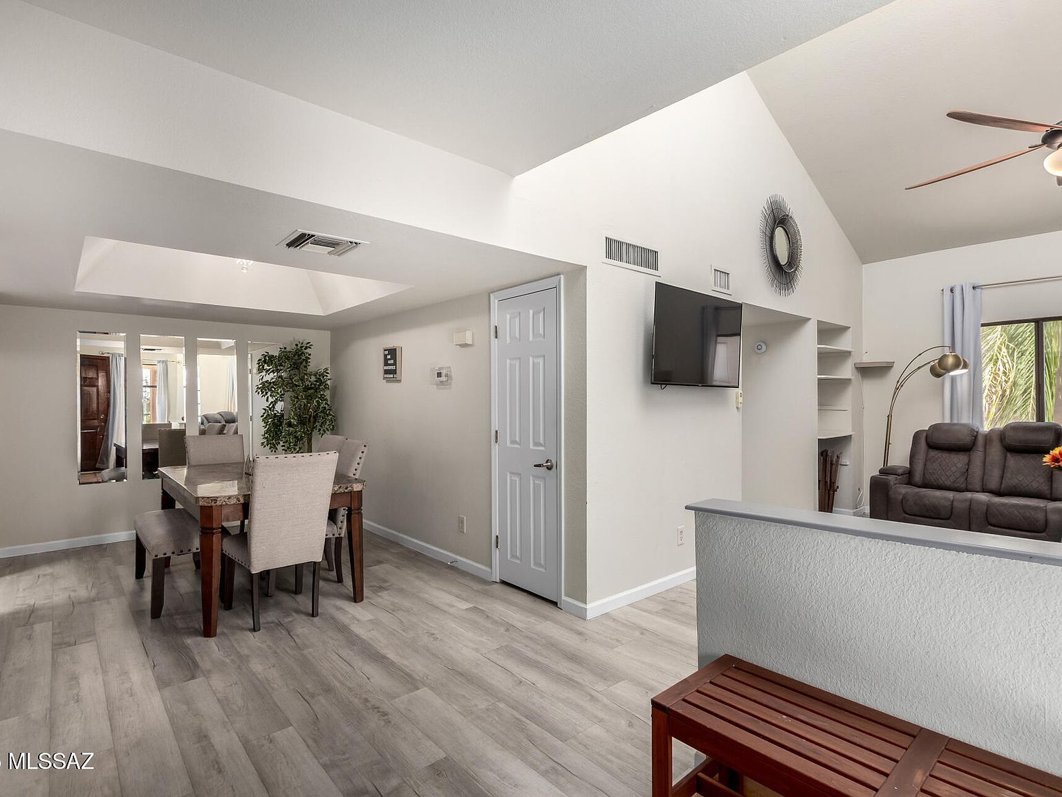 8271 N Oracle Rd Tucson, AZ 85704 - Thumbnail 5