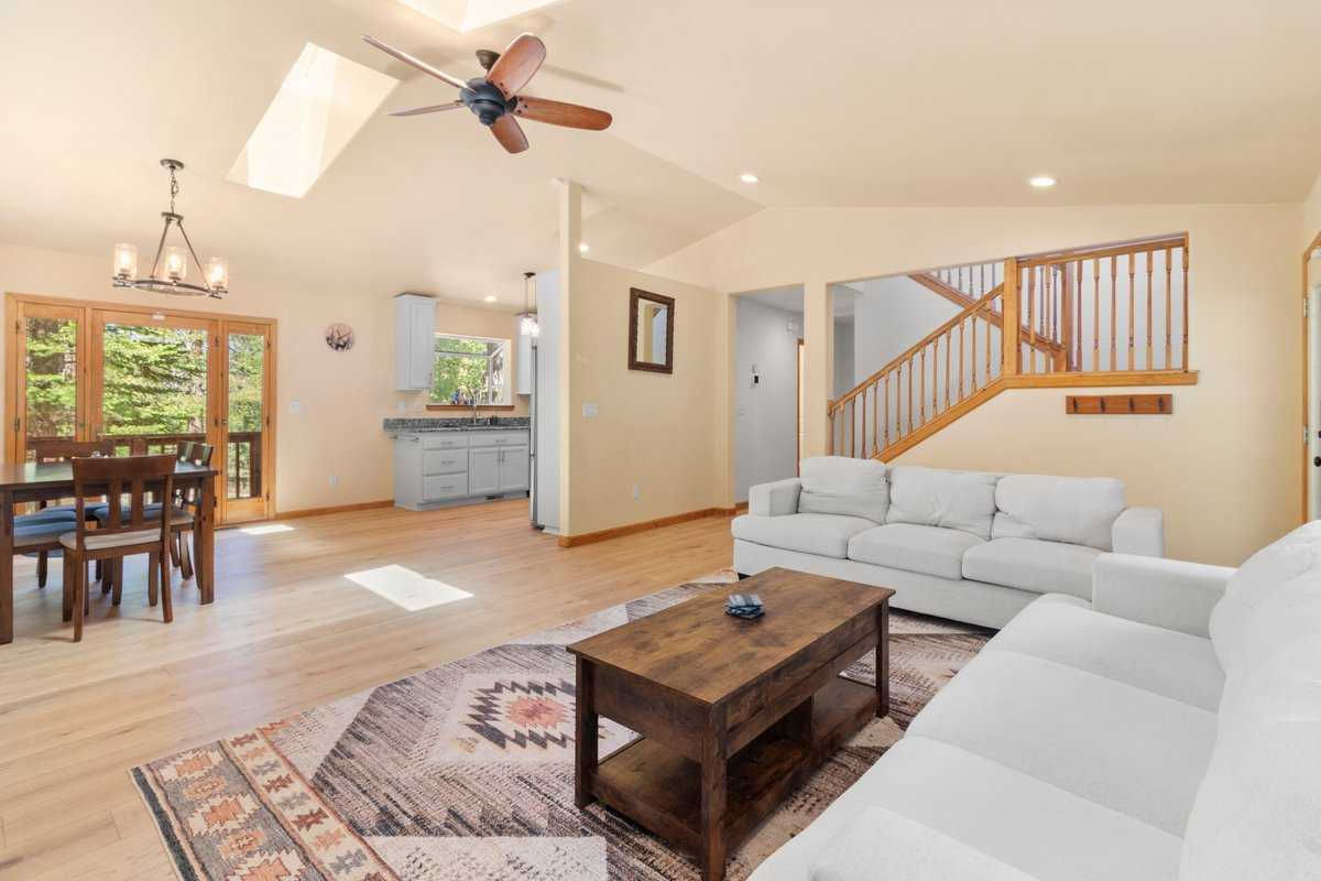 1580 Boca Raton Drive, South Lake Tahoe, CA, USA, 96150 - Thumbnail 5