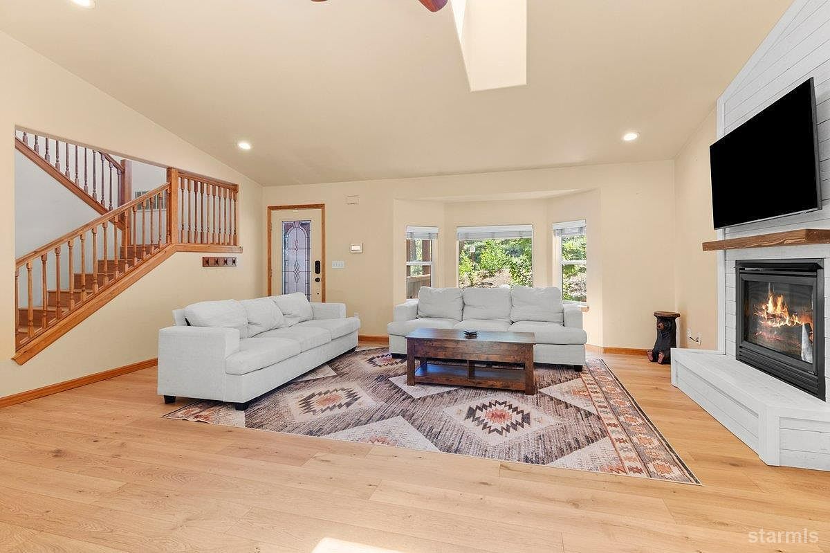 1580 Boca Raton Dr South Lake Tahoe, CA 96150 - Thumbnail 5