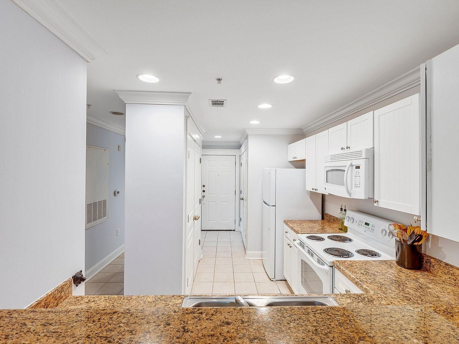 1725 Harvey Mitchell Pkwy S APT 2433 College Station, TX 77840 - Thumbnail 5