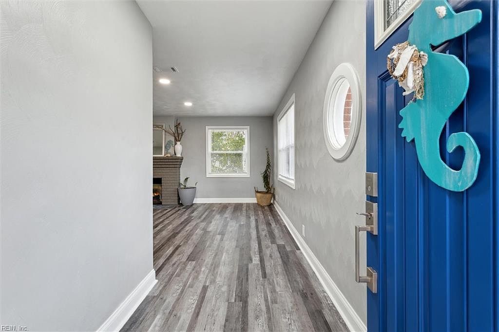 122 Chichester Ave Hampton, VA 23669 - Thumbnail 5