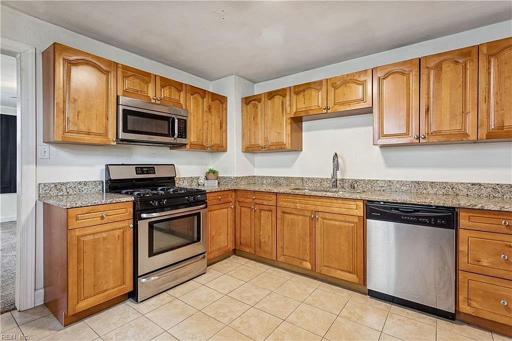 3912 Victoria Blvd Hampton, VA 23669 - Thumbnail 5