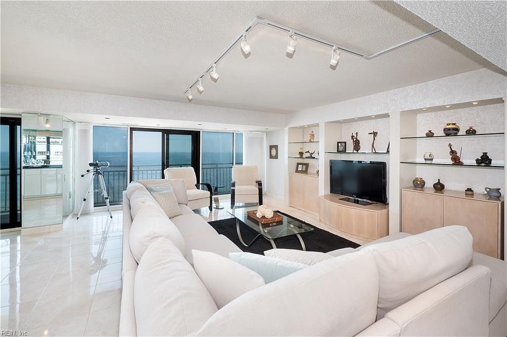 4004 Atlantic Ave APT PENTHOUSE 3 Virginia Beach, VA 23451 - Thumbnail 5