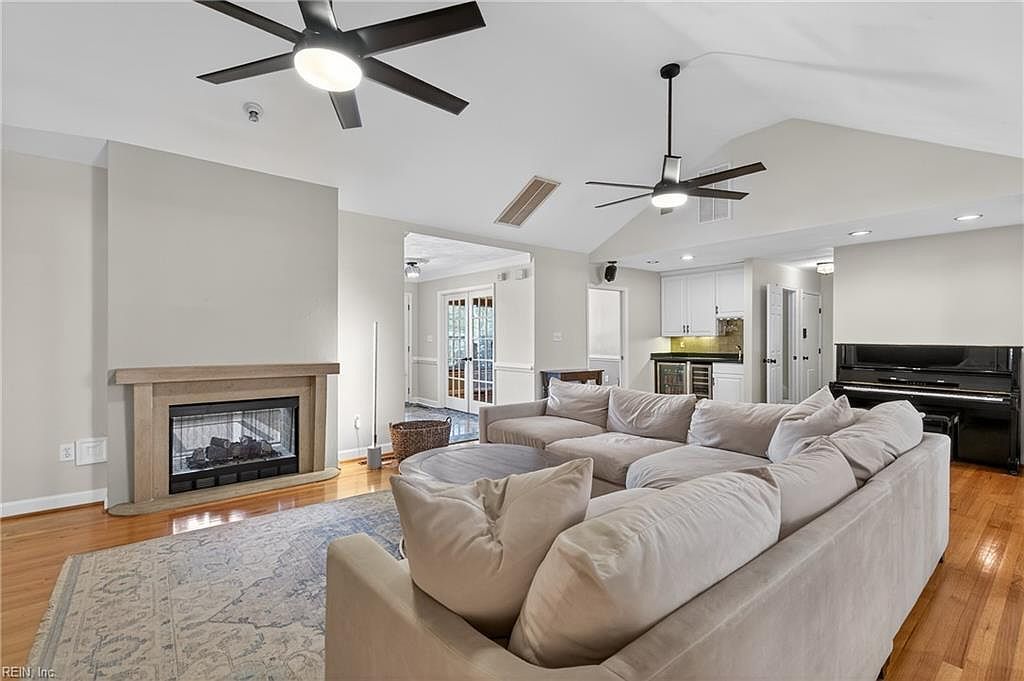 2513 Long Creek Dr Virginia Beach, VA 23451 - Thumbnail 5