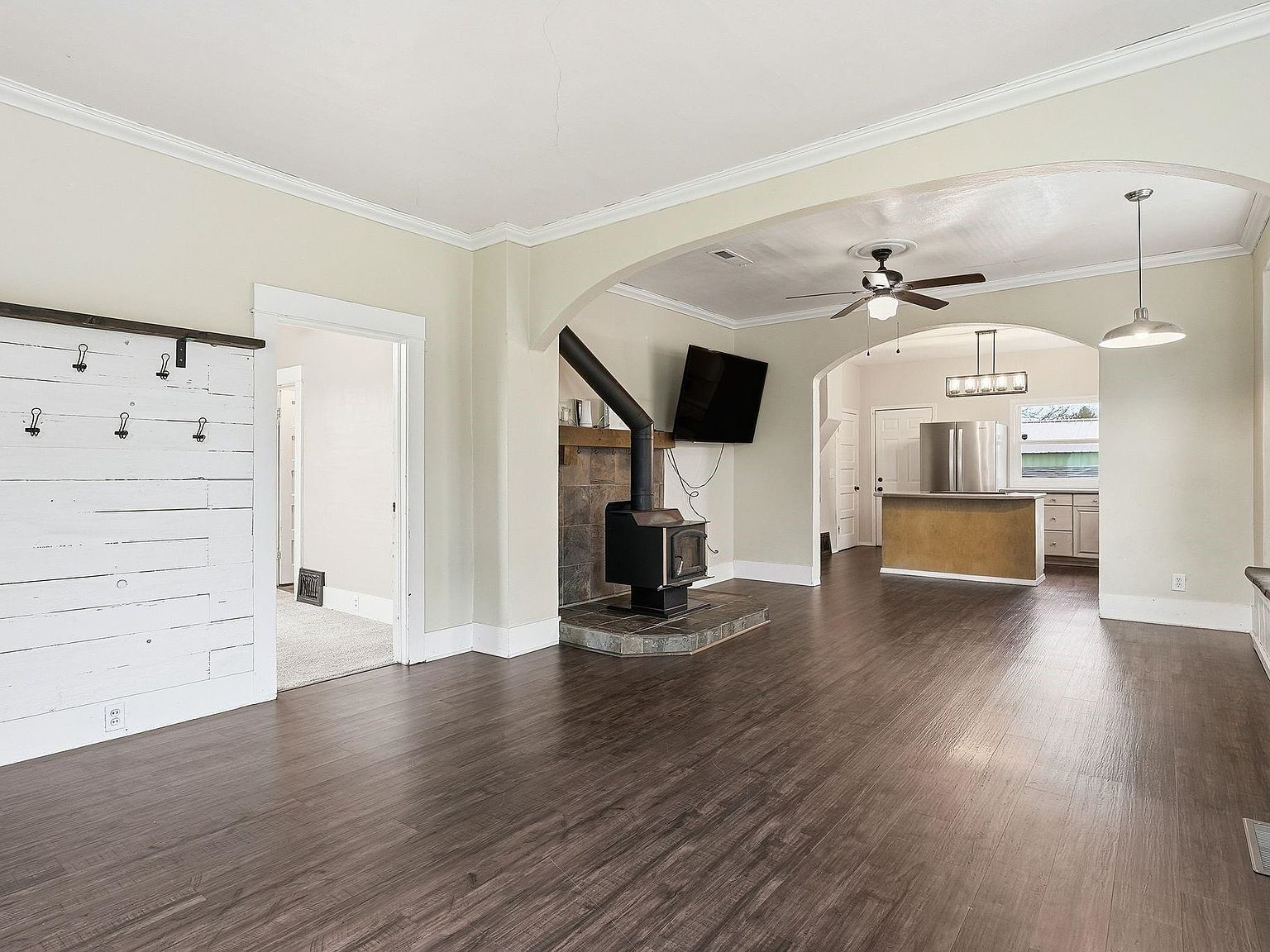 1028 E Courtland Ave Spokane, WA 99207 - Thumbnail 5