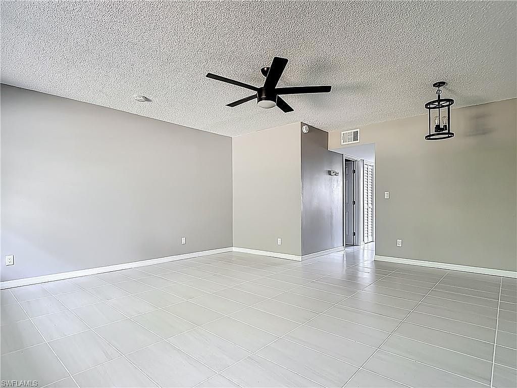 3225 E Riverside Dr APT 63-F Fort Myers, FL 33916 - Thumbnail 5