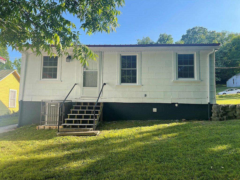 311 Plum St Danville, VA 24540 - Thumbnail 5