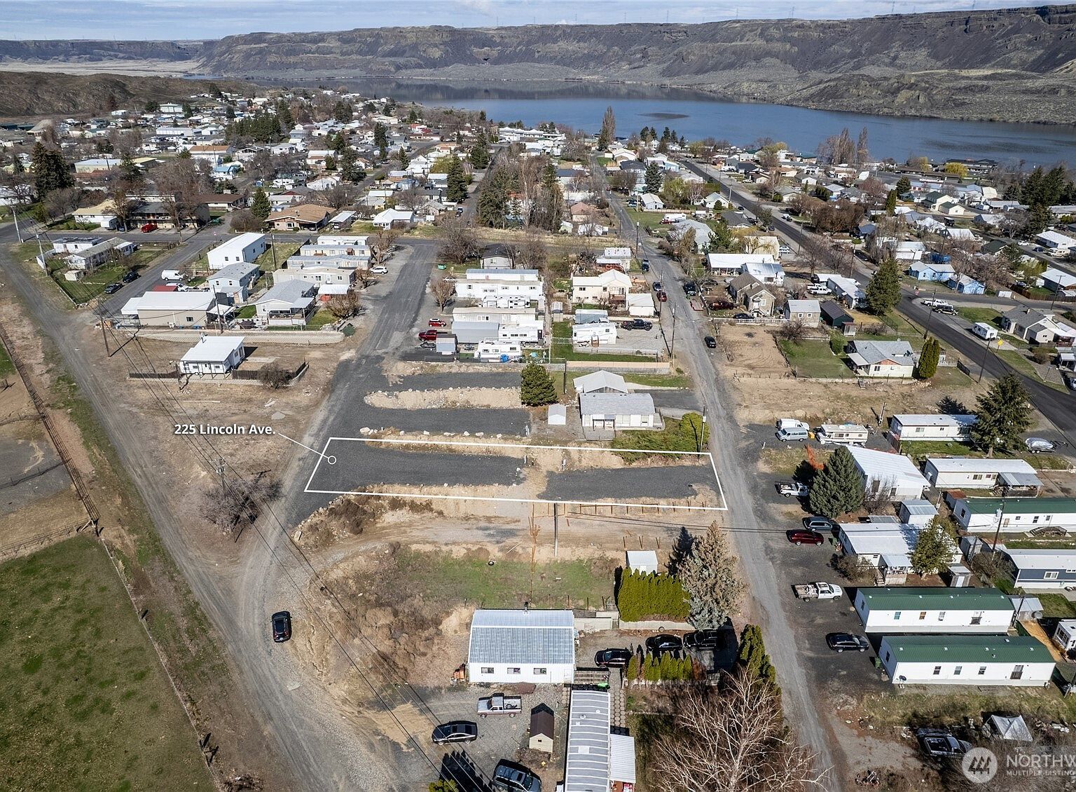 225 Lincoln Ave Electric City, WA 99123 - Thumbnail 5