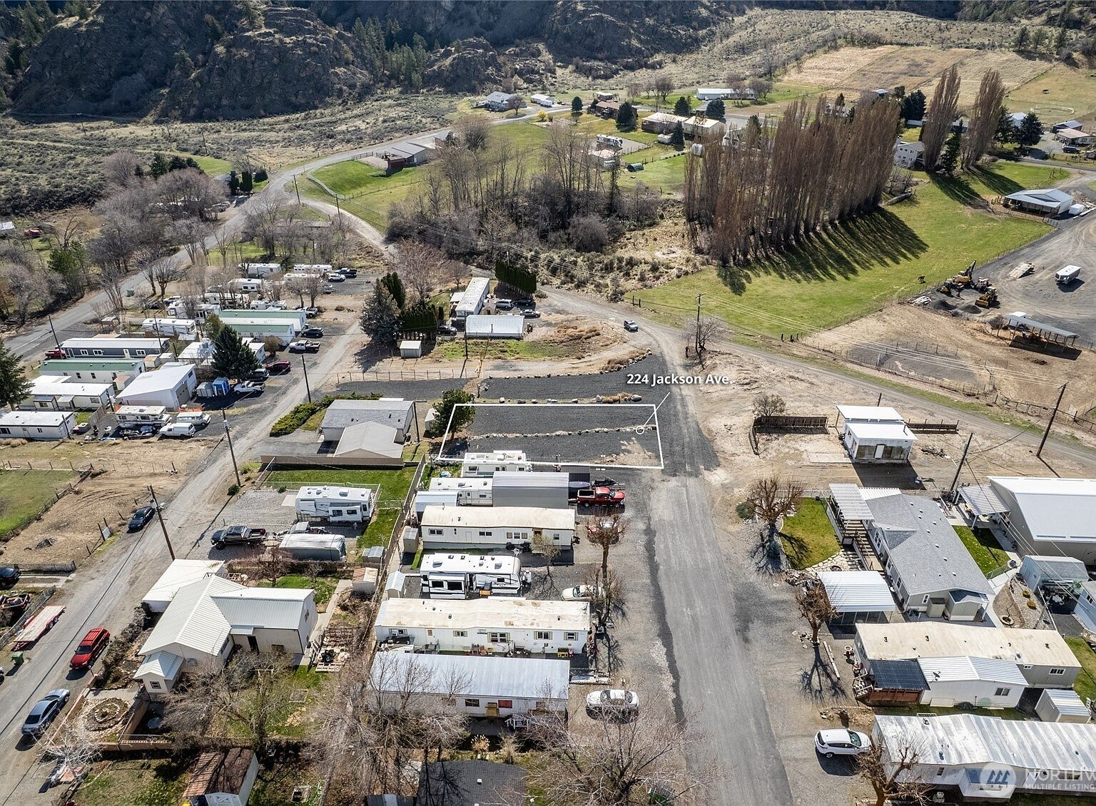 224 Jackson Ave Electric City, WA 99123 - Thumbnail 5