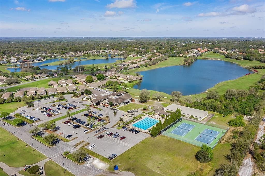 685 Whisper Woods Dr Lakeland, FL 33813 - Thumbnail 5