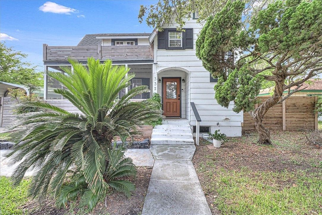 332 N Houston St Aransas Pass, TX 78336 - Thumbnail 5