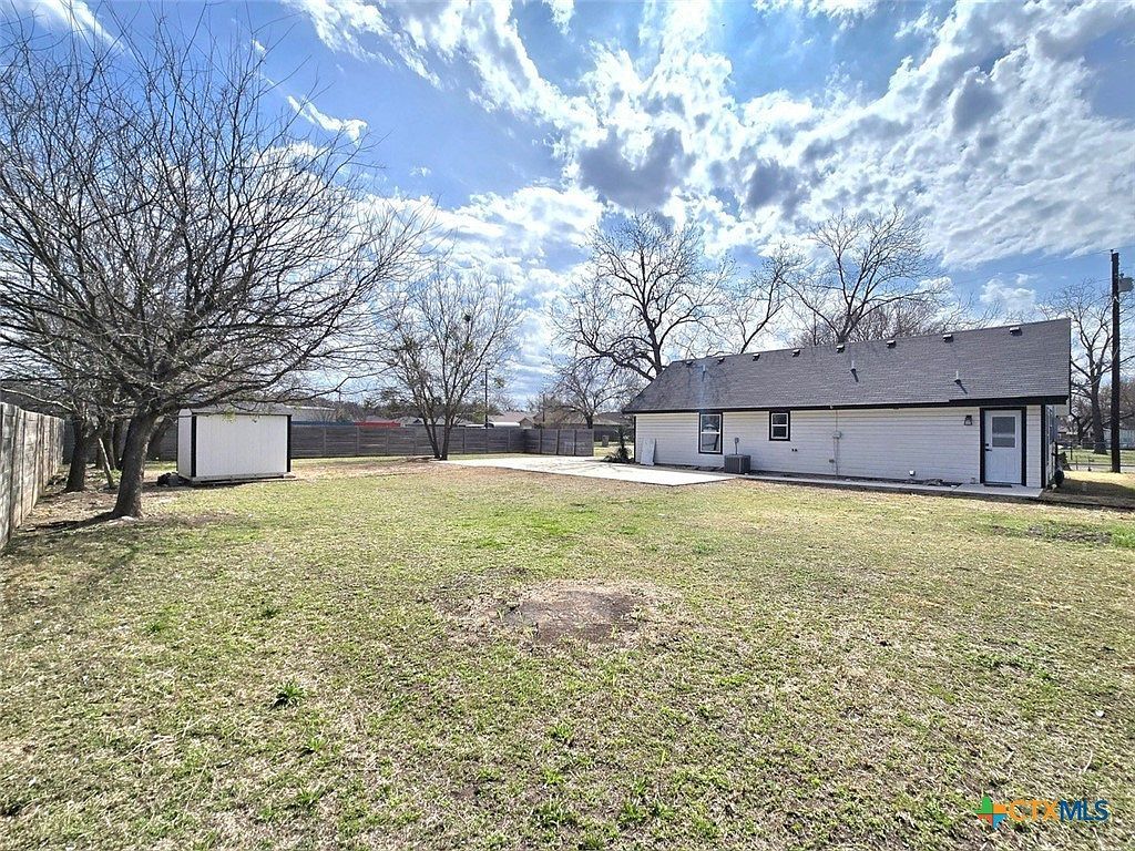 1005 Bridge St Lampasas, TX 76550 - Thumbnail 5