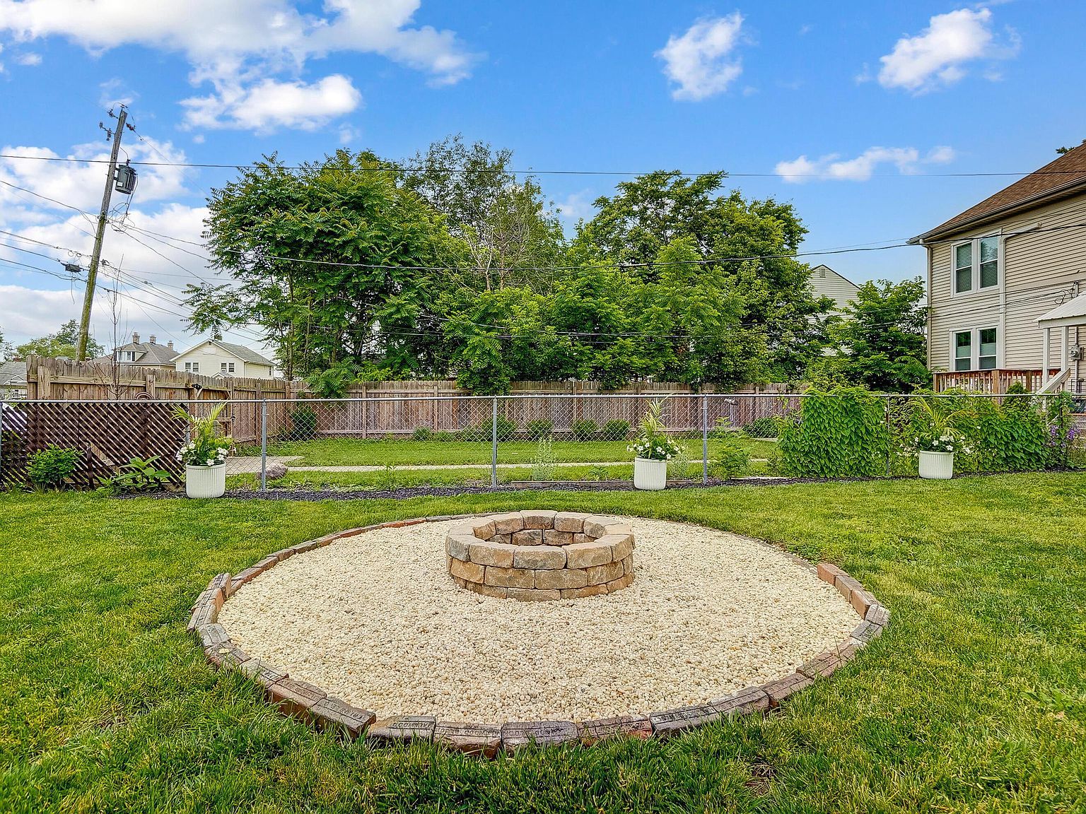 573 E Mithoff St Columbus, OH 43206 - Thumbnail 5