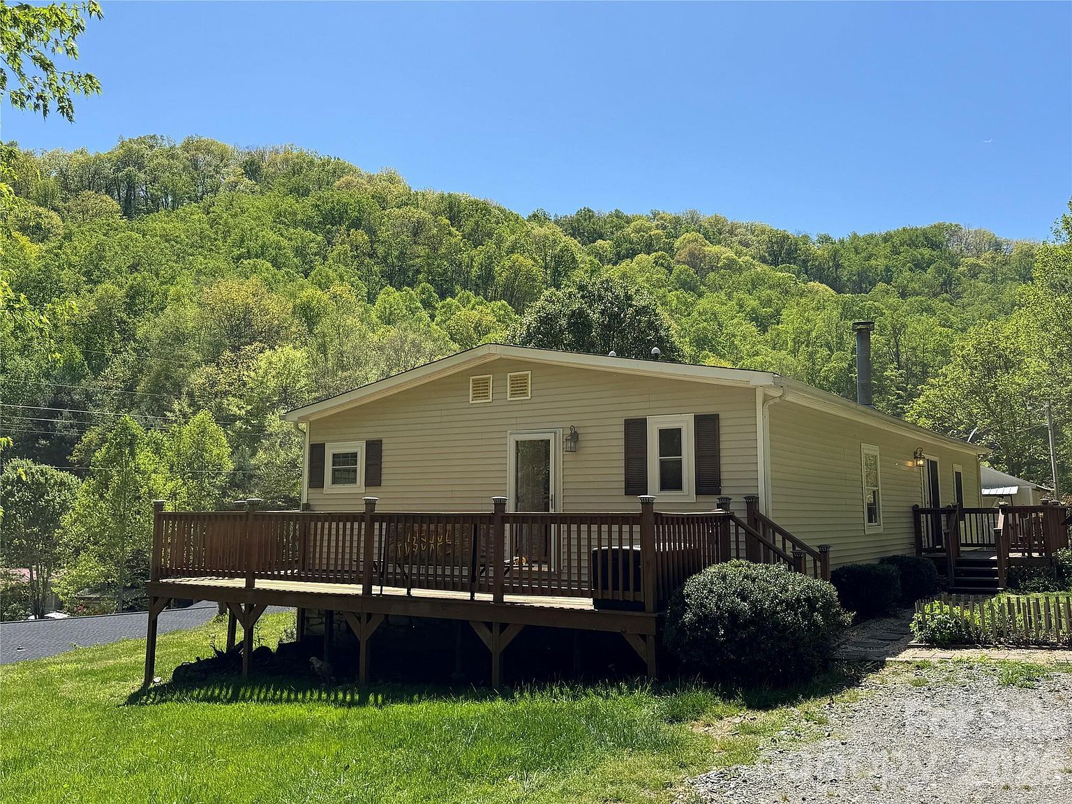 942 Fisher Branch Rd Marshall, NC 28753 - Thumbnail 5